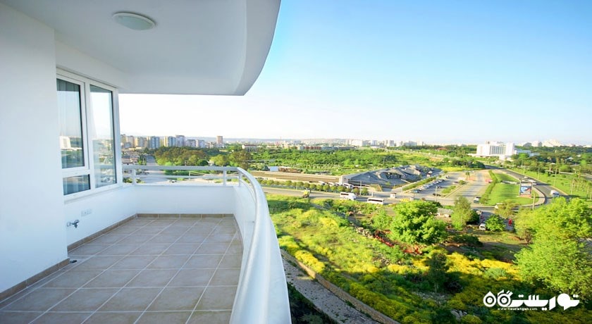 چشم انداز زیبای بالکن اتاق ها